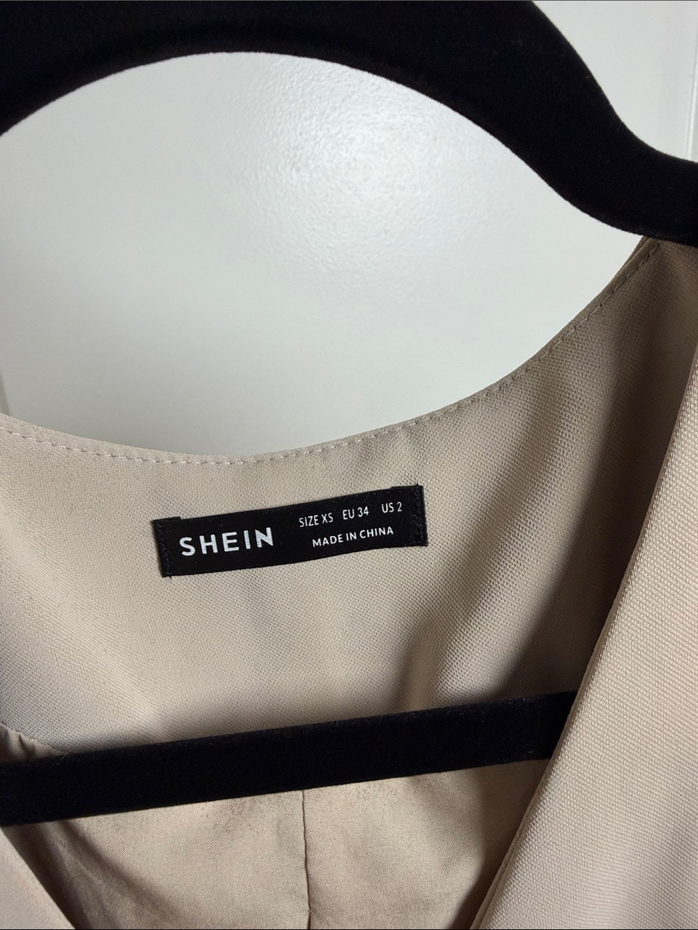 SHEIN Beige Tailored Women's Vest - Picture 2 of 2